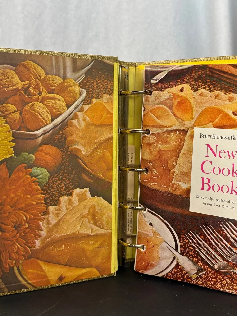 Better Homes And Gardens New Cook Book Souvenir Edition 1965 Gold Hardcover
